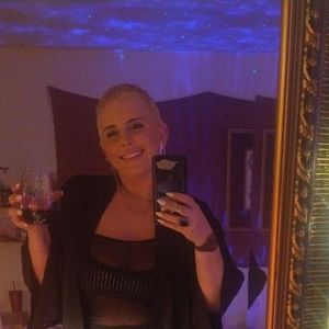 Meet your Posher, Shelly